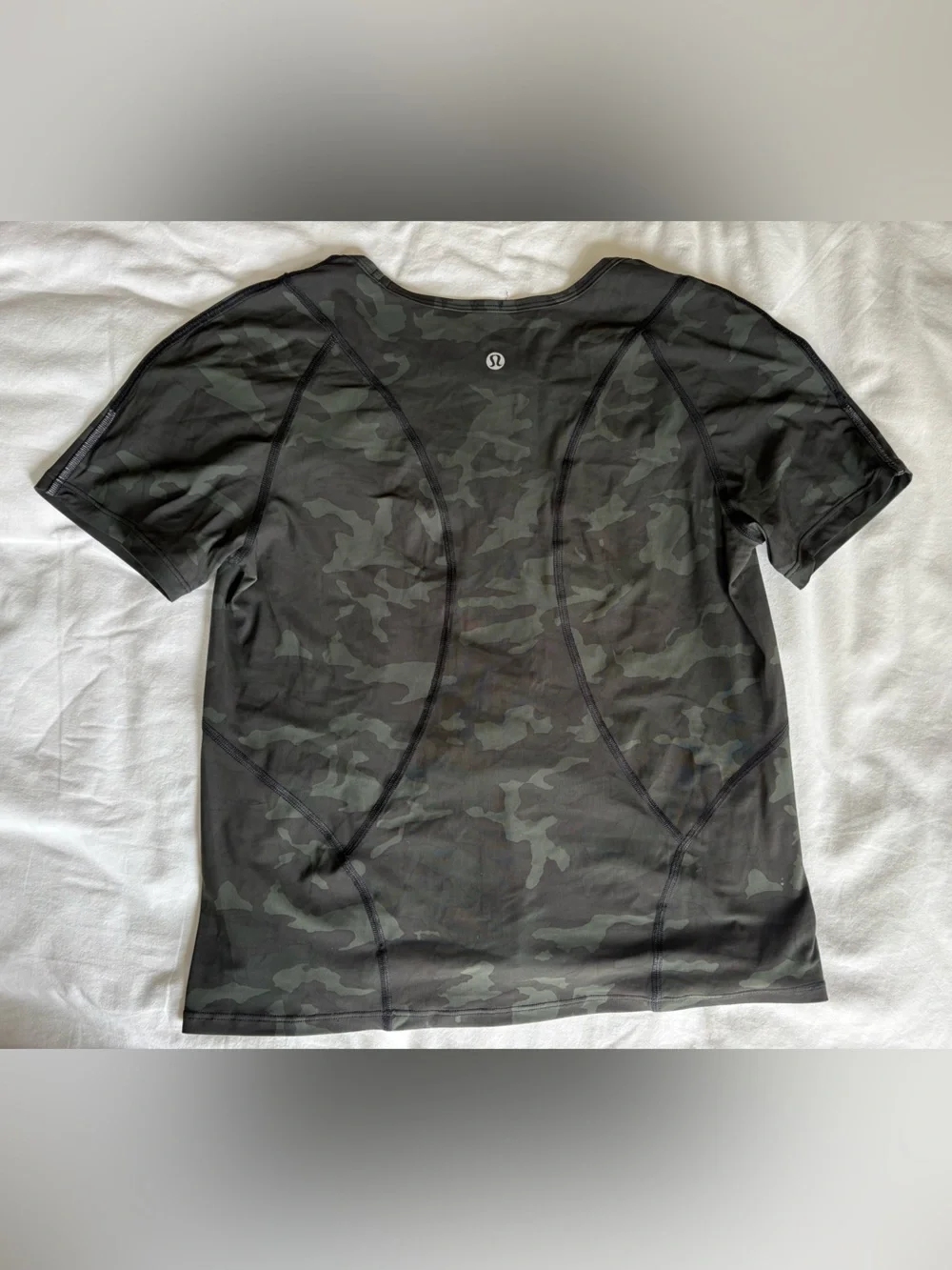 lululemon athletica Women's Short Sleeve Tee - Black/Green Camo